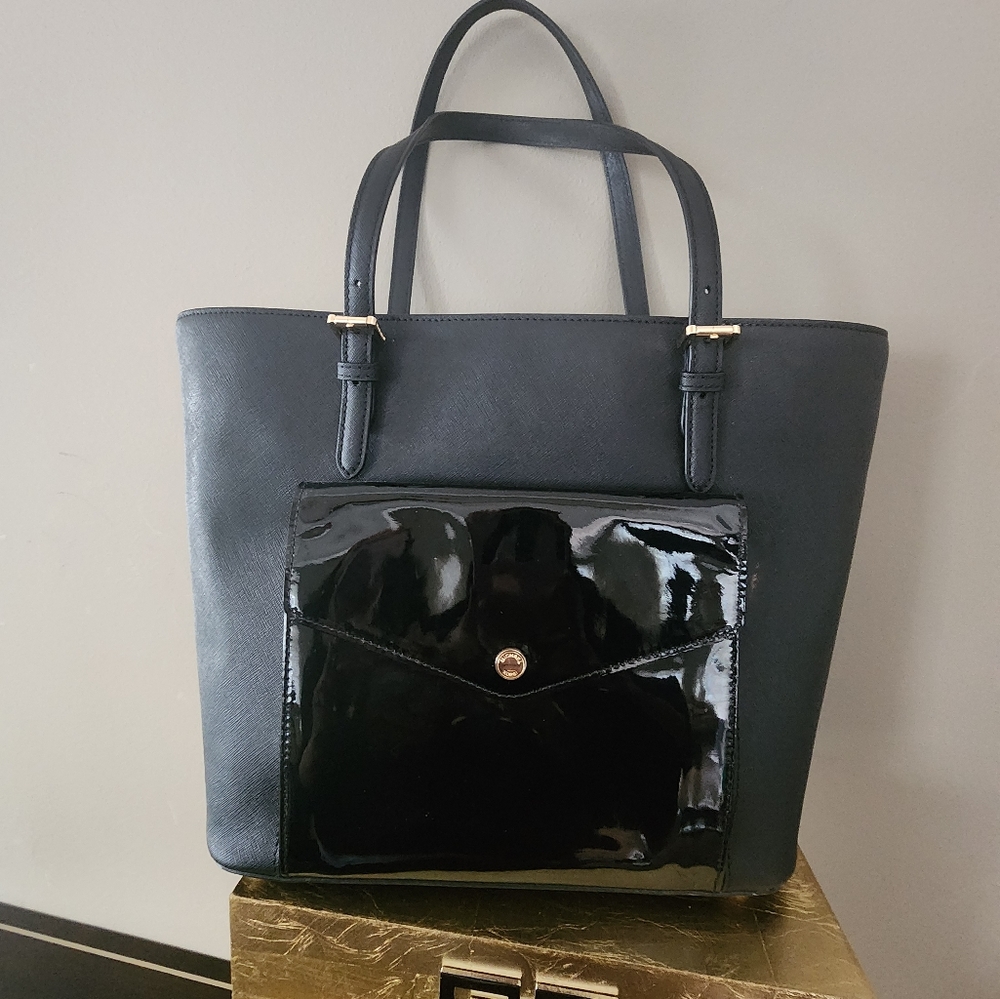 Michael Kors Jet Set Item Multifunction Black  patent Leather Pocket Tote Bag